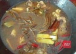 茶树菇炖鸡肉的做法图解6