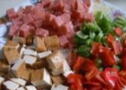 香辣什锦藕丁的做法图解2