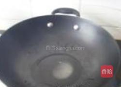 黑木耳炒蒜苗的做法图解2
