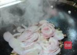 洋葱炒肉的做法图解3