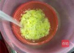 糖醋包菜的做法图解2