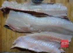 糖醋草鱼的做法图解3