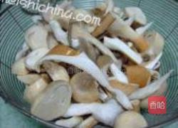 群菌煲脆骨的做法图解4