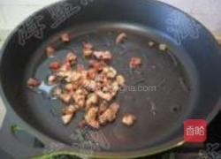 芥蓝腊肠炒饭的做法图解3