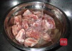 年糕炖排骨的做法图解3