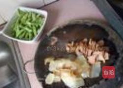 四季豆炒腊肉的做法图解3
