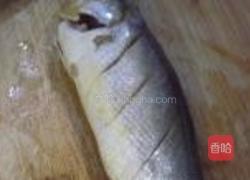 酱烧黄花鱼的做法图解1