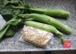 芥末松仁拌芥蓝的做法图解1