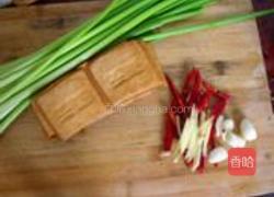 蒜薹炒香干的做法图解1