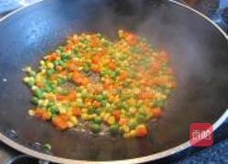 蚝油肉碎炒杂蔬的做法图解5