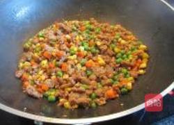 蚝油肉碎炒杂蔬的做法图解7