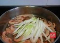 剥杆菜炒毛虾的做法图解6