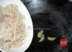 紫苏松仁拌海蜇的做法图解6