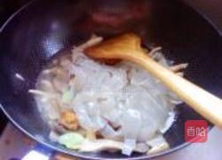 香辣粉皮炖蘑菇的做法图解6