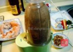海鲜馄饨伴核桃蘑菇汁的做法图解4