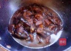 蒜香酱肉烧茄子的做法图解5