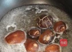 香菇豆腐煲的做法图解3