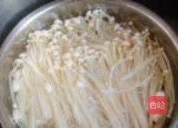 金针菇黄瓜炒鸡蛋的做法图解1