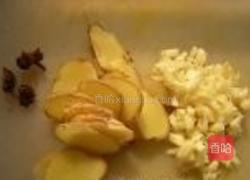 鸡肉炖粉条的做法图解1