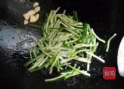 冬瓜皮炒千張的做法圖解4