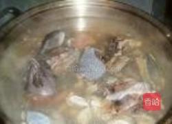 乌鸡山药煲的做法图解2