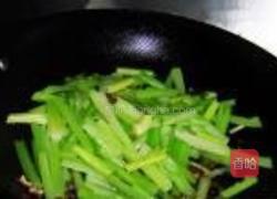 肉末尖椒炒芹菜的做法图解8