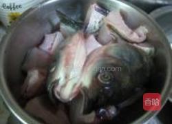 酒糟烧鱼块的做法图解1