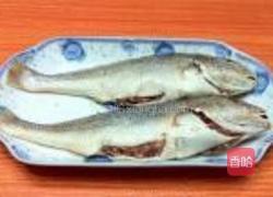 酿焖黄花鱼的做法图解3