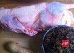 梅菜笋干蒸鸭的做法图解1