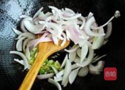 洋葱炒牛柳的做法图解10