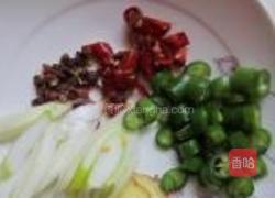 辣炒豆芽的做法图解2