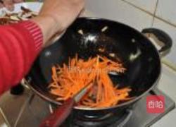 胡萝卜素炒香干的做法图解5