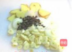 辣椒煸鸡腿的做法图解3