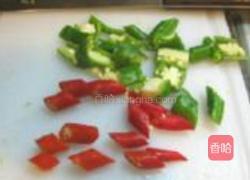 辣椒煸鸡腿的做法图解4