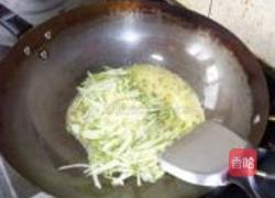 西葫芦银鱼炒蛋的做法图解5