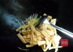 韭苔腐竹炒肉丝的做法图解4
