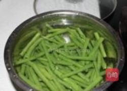 长豆角清炒杏鲍菇的做法图解2