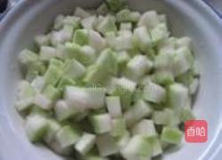 脆炒西瓜皮的做法图解2