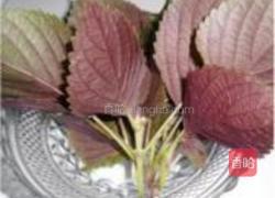 紫苏炒螺丝的做法图解1