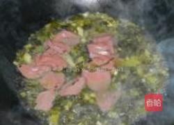 酸菜鸭血汤的做法图解5