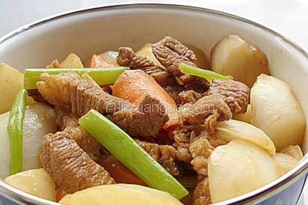 辣萝卜烧肉