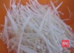 拌腐竹黄瓜金针菇的做法图解1