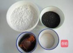 黑芝麻糯米球的做法图解1
