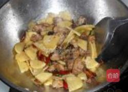 土豆片炒鸡的做法图解8