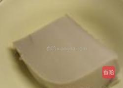 凉拌荞麦凉粉的做法图解1