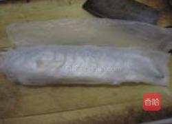 鱼香香菇铁板鲈鱼的做法图解1