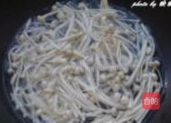 榨菜拌金针菇的做法图解3