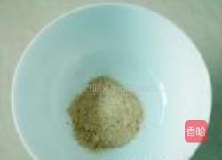 自制鸡精拌小葱豆腐的做法图解3