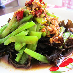 苦瓜拌木耳的做法[图]