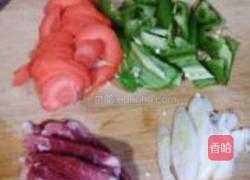 尖椒炒干豆腐的做法图解2